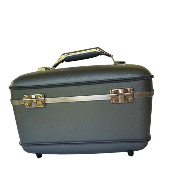 Vintage American Tourister Handheld Trunk - Picture 7 of 10